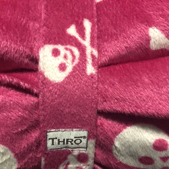Thro sleeping bag skulls crossbones & Pillow - Picture 7 of 10